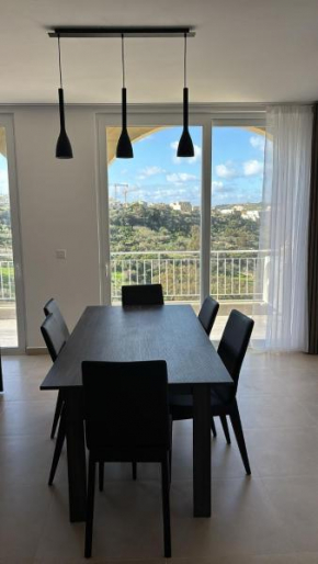 The Valley Collection - Suite B19